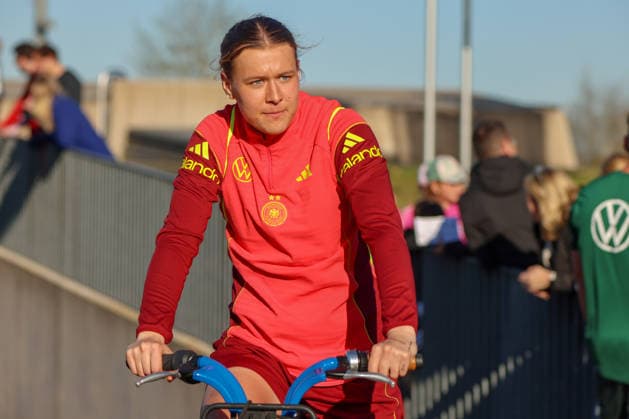Herzogenaurach, Germany 07 April 2026 Media training session for the German womens national soccer team in preparation for the World Cup qualifiers In the picture Larissa Mühlhaus Muehlhaus Germany Copyright: HMBxMedia MadeleinexFantini