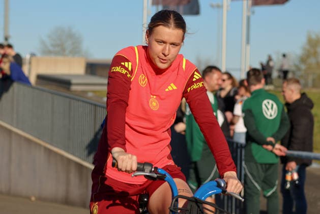Herzogenaurach, Germany 07 April 2026 Media training session for the German womens national soccer team in preparation for the World Cup qualifiers In the picture Larissa Mühlhaus Muehlhaus Germany Copyright: HMBxMedia MadeleinexFantini