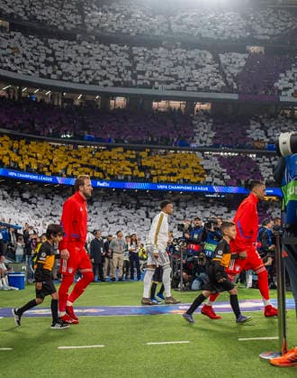 07 04 2026, Football UEFA Champions League 2025 2026 quarter-final, Real Madrid FC Bayern Munich, at Estadio Bernabeu in Madrid Spain , Harry Kane FC Bayern Munich runs in