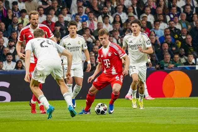 Spain Football UEFA Champions League 2025 2026, quarter-final Real Madrid vs FC Bayern Munich Bernabeu Madrid Joshua Kimmich FC Bayern Munich, 6 on the ball Copyright: xJOERANxSTEINSIEKx