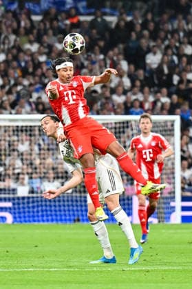 MADRID, SPAIN - 07. APRIL: header between Alvaro CARRERAS (Real Madrid 18) and Serge GNABRY (FC Bayern Munich 7) during the UEFA Champions League match between Real Madrid vs. FC Bayern Munich on Quarterfinal first leg at Estadio Santiago Bernabeu Copyright: xBEAUTIFULxSPORTS Goldbergx