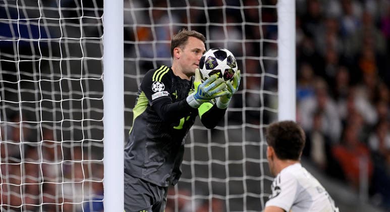 FOOTBALL CHAMPIONS LEAGUE SEASON 2025 2026 Quarter-final first leg 07 04 2026 Real Madrid FC Bayern Muenchen Goalkeeper Manuel Neuer FC Bayern Muenchen
