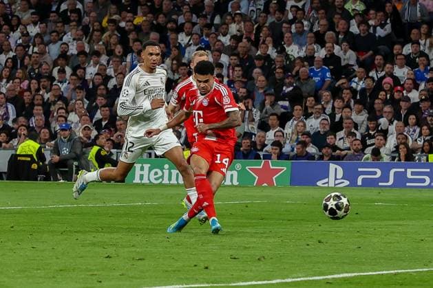 Luis Diaz 14 FC Bayern Muenchen scores 0 1, Goal, Trent Alexander Arnold 12 Real Madrid comes too late, Real Madrid vs FC Bayern Muenchen, Football, Men, UEFA Champions League, Season 2025 2026, Quarter Final First Leg Quarter Finals 1st Leg , 07 04 2026 Madrid Madrid Spain Copyright: xkolbert-press MartinxAgüerax
