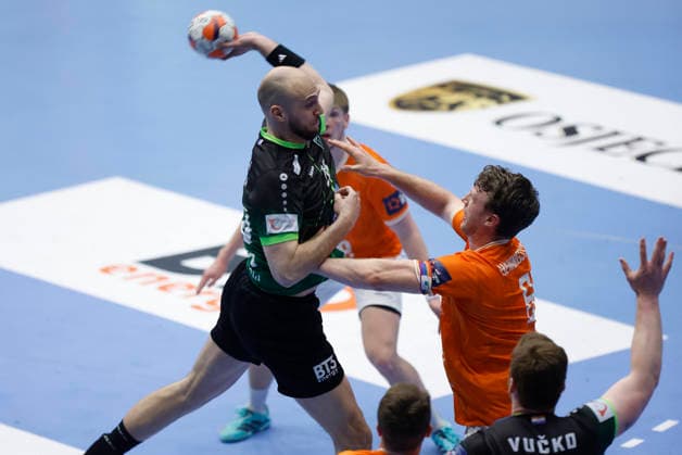 RK Nexe v IFK Kristianstad - EHF European League Men 2025 2026 Borna Manci Micevic of RK Nexe shoots whilst under pressure from Philip Henningsson of IFK Kristianstad during the EHF European League Men 2025 26 play-offs 2nd leg match between RK Nexe and IFK Kristianstad at Sports Hall King Tomislav on April 7, 2026 in Nasice, Croatia.  DavorxJavorovic PIXSELL