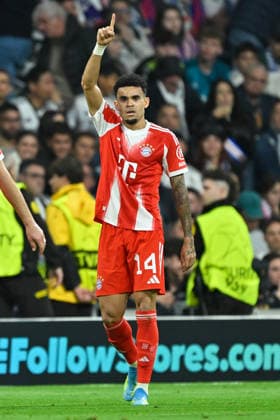 Madrid, Estadio Santiago Bernabeu, 07 04 26, GER, Men, UEFA Champions League, Quarter-final, Season 2025 2026, Real Madrid FC Bayern Muenchen Picture LUIS DIAZ Muenchen cheers after his goal to 0 1 UEFA regulations prohibit any use of photographs as image sequences and or quasi video Spain