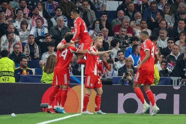 Harry Kane 9 FC Bayern Muenchen scores the 0 2, goal celebration of the team FC Bayern Muenchen , to Michael Olise 17 FC Bayern Muenchen , Luis Diaz 14 FC Bayern Muenchen , Jonathan Tah 4 FC Bayern Muenchen and Konrad Laimer 27 FC Bayern Muenchen , Real Madrid vs FC Bayern Muenchen, Football, Men, UEFA Champions League, Season 2025 2026, Quarter Final First Leg Quarter Finals 1st Leg , 07 04 2026 Madrid Madrid Spain Copyright: xkolbert-press MartinxAgüerax