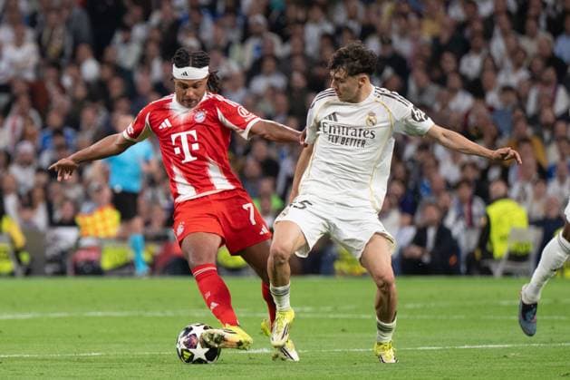 Serge Gnabry 7 FC Bayern Muenchen , in duel, Action, Real Madrid vs FC Bayern Muenchen Soccer, Champions League, Quarterfinal, 07 04 2026 Madrid Madrid Spain Copyright: xkolbert-press MarkusxVerwimpx