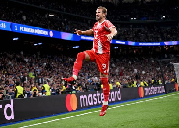 FOOTBALL CHAMPIONS LEAGUE SEASON 2025 2026 quarter-final first leg 07 04 2026 Real Madrid FC Bayern Muenchen cheering FC Bayern Muenchen after the goal to 0 2, goal scorer Harry Kane