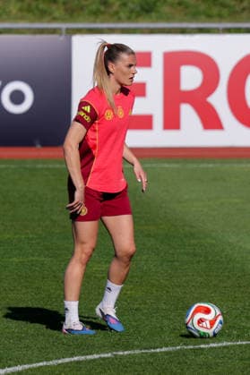 07 04 2026, xgrfx, Football DFB Media Dates, German Womens National Team Training v l Selina Cerci German Womens National Team DFL DFB REGULATIONS PROHIBIT ANY USE OF PHOTOGRAPHS as IMAGE SEQUENCES and or QUASI VIDEO Herzogenaurach