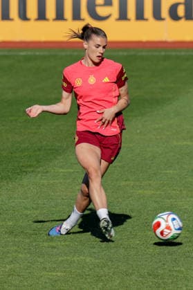 07 04 2026, xgrfx, Football DFB Media Dates, German Womens National Team Training v l Selina Cerci German Womens National Team DFL DFB REGULATIONS PROHIBIT ANY USE OF PHOTOGRAPHS as IMAGE SEQUENCES and or QUASI VIDEO Herzogenaurach