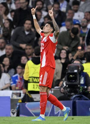 Real Madrid v Bayern Munich - UEFA Champions League MADRID, SPAIN - APRIL 7: Luis Diaz of Bayern Munich celebrates after scoring a goal during UEFA Champions League quarterfinals first leg match between Real Madrid and Bayern Munich at Bernabeu Stadium in Madrid, Spain on April 7, 2026. Burak Akbulut Anadolu Madrid Spain. Editorial use only. Please get in touch for any other usage.  Copyright: x2026xAnadoluxBurakxAkbulutx