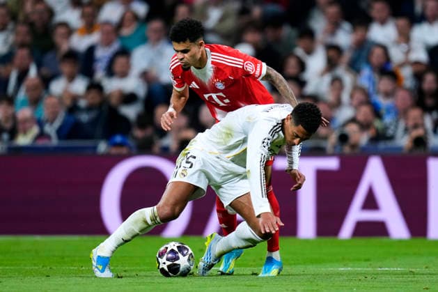 ESP: Real Madrid v Bayern Munich. UEFA Champions League. Quarter-Finals, First Leg. Luis Diaz of FC Bayern Munchen and Jude Bellingham of Real Madrid CF during the UEFA Champions League match, between Real Madrid and Bayern Munich, Quarter-Finals, first leg, played at Santiago Bernabeu Stadium on April 7, 2026 in Madrid, Spain. Copyright: xCesarxCebollax xPRESSINPHOTOx PS_260407_RMA_BAY_2526_120