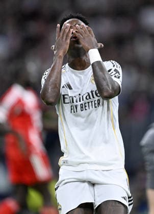 Real Madrid v Bayern Munich - UEFA Champions League MADRID, SPAIN - APRIL 07: Real Madrid s Vinicius Junior reacts after a missed scoring chance during the UEFA Champions League first leg quarter-final match between Real Madrid and Bayern Munich at Bernabeu Stadium in Madrid, Spain on April 07, 2026. Burak Akbulut Anadolu Madrid Spain. Editorial use only. Please get in touch for any other usage.  Copyright: x2026xAnadoluxBurakxAkbulutx