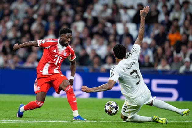 April 7, 2026, Madrid, Madrid, Spain: Alphonso Davies of Bayern Munich plays the ball during the UEFA Champions League 2025 26 Quarter-finals First Leg match between Real Madrid C.F. and Bayern Munich at Bernabeu stadium on April 07, 2026, in Madrid, Spain. Madrid Spain - ZUMAa181 20260407_zaa_a181_548 Copyright: xDennisxAgyemanx
