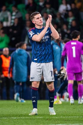 April 7, 2026, Lisbon, Lisbon, Portugal: LISBON, PORTUGAL - APRIL 07: VIKTOR GYOKERES of Arsenal is seen thanking the fans support during the the UEFA Champions League 2025 26 Quarter-Final First Leg match between Sporting Clube de Portugal and Arsenal FC at Estadio Jose Alvalade on April 07, 2026 in Lisbon, Portugal. Sporting CP X Arsenal - UEFA Champions League 2025 26  - ZUMAl192 20260407_zsp_l192_086 Copyright: xMiguelxLemosx