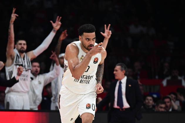 EuroLeague Basketball, Olympiacos Piraeus vs Real Madrid - Trey Lyles, 0 of Real Madrid in action during the Euroleague regular season basketball match between Olympiacos Piraeus and Real Madrid held at Peace and Friendship Stadium in Piraeus, Grecee, 7 April 2026. PIRAEUS Greece Copyright: xOnexInchxProductionsx 6929085