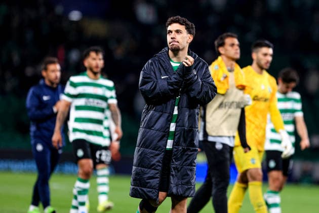 Estádio Jose Alvalde Pedro Gonçalves of Sporting CP thanks the support during the UEFA Champions League 2025 26 Quarter-Final First Leg match between Sporting Clube de Portugal and Arsenal FC at Estadio Jose Alvalade on April 07, 2026 in Lisbon, Portugal. Sporting Clube de Portugal vs Arsenal FC - UEFA Champions League 2025 26 (Valter Gouveia SPP)  Copyright: xValterxGouveia SPPx Sportspressphoto_SPR126434