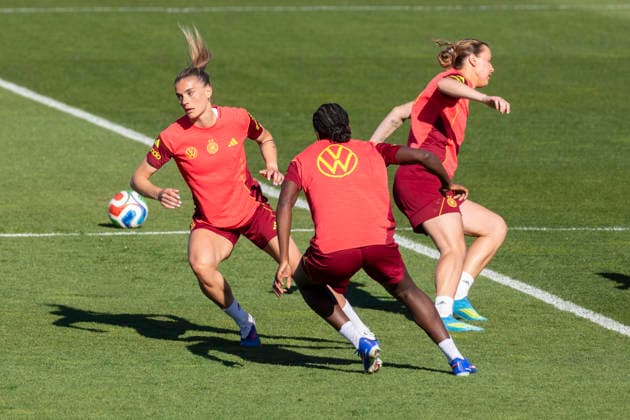 Report 07 04 2026 Training kick-off of the German womens national soccer team on the occasion of the World Cup qualifiers against Austria with a public training session at the Adi Dassler Stadium at adidas in Herzogenaurach Action in all directions Herzogenaurach Bavaria Germany
