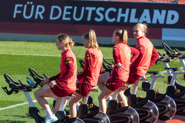 Report 07 04 2026 Training kick-off of the German womens national soccer team on the occasion of the World Cup qualifiers against Austria with a public training session at the Adi Dassler Stadium at adidas in Herzogenaurach Cycling for Germany Herzogenaurach Bavaria Germany
