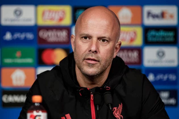 Paris, France April 7 Liverpool Head Coach Arne Slot talks during the press conference of Liverpool FC at Parc des Princes on April 7, 2026 in Paris, France Photo by JustPictures Paris Parc des Princes France Copyright: x x2026xEurasiaxSportxImagesx jp-en-EuSpIm-AB6_Liverpool_Pressconf_07Apr2026_PR518