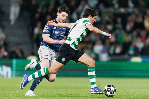Francisco trincao and Declan Rice seen during UEFA Champions League quarterfinal game between teams of Sporting CP and Arsenal FC at Estadio Jose Alvalade (Maciej Rogowski Ball Raw Images) Lisbon Estadio Jose Alvalade Portugal Copyright: xMaciejxRogowskix MaciejRogowskiSportingArsenal2526369