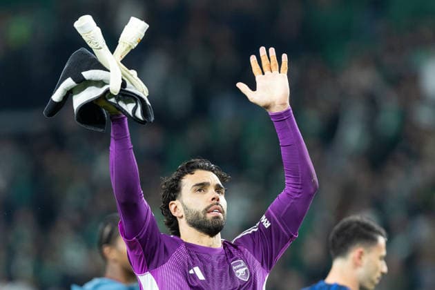 April 7, 2026, Lisbon, Lisbon, Portugal: Arsenal goalkeeper from Spain DAVID RAYA (1) at the end of the game for the 1st Leg of the Quarter-Finals for the UEFA Champions League between Sporting and Arsenal at Estadio Jose de Alvalade Soccer 2026: Sporting 0:1 Arsenal  - ZUMAs359 20260407_zsp_s359_139 Copyright: xAlexandrexdexSousax