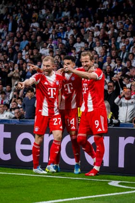 Real Madrid CF v FC Bayern Munchen - UEFA Champions League 2025 26 Quarter-Final First Leg MADRID, SPAIN - APRIL 7: Players of Bayern Munich (from L to R) Konrad Laimer, Luis Diaz, Harry Kane celebrates a goal during the UEFA Champions League 2025 26 Quarter-Final First Leg match between Real Madrid CF and FC Bayern Munchen at Estadio Santiago Bernabeu on April 7, 2026 in Madrid, Spain. Madrid Estadio Santiago Bernabeu Madrid Spain Copyright: xAlbertoxGardinx AGardin_20260407_Foot_Champ_Real_Madrid_Bayern_Munich_2126