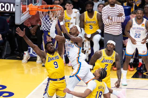 April 7, 2026, Los Angeles, California, USA: Oklahoma City ThunderÃ¢â‚¬â ¢s Shai Gilgeous-Alexander (2) goes to the basket against Los Angeles LakersÃ¢â‚¬â ¢ Bronny James (9) during an NBA, Basketball Herren, USA basketball game at Crypto.com Arena on Tuesday, April 7, 2026 in Los Angeles. Los Angeles USA - ZUMAc68_ 20260407_zaf_c68_038 Copyright: xRingoxChiux