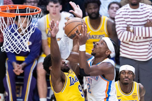 April 7, 2026, Los Angeles, California, USA: Oklahoma City ThunderÃ¢â‚¬â ¢s Shai Gilgeous-Alexander (2) goes to the basket against Los Angeles LakersÃ¢â‚¬â ¢ Bronny James (9) during an NBA, Basketball Herren, USA basketball game at Crypto.com Arena on Tuesday, April 7, 2026 in Los Angeles. Los Angeles USA - ZUMAc68_ 20260407_zaf_c68_040 Copyright: xRingoxChiux