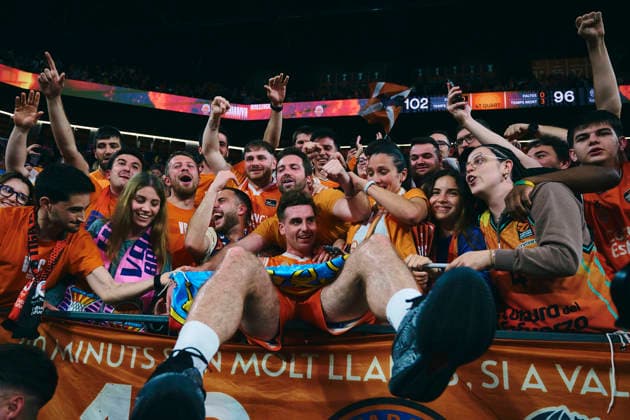 (260408) -- VALENCIA, April 8, 2026 -- Nate Reuvers of Valencia celebrates after the Euroleague basketball match between Valencia and EA7 Emporio Armani Milan in Valencia, Spain, on April 7, 2026. (Photo by Pablo Morano Xinhua) (SP)SPAIN-VALENCIA-BASKETBALL-EUROLEAGUE-VALENCIA VS EA7 EMPORIO ARMANI MILAN ChengxMin 