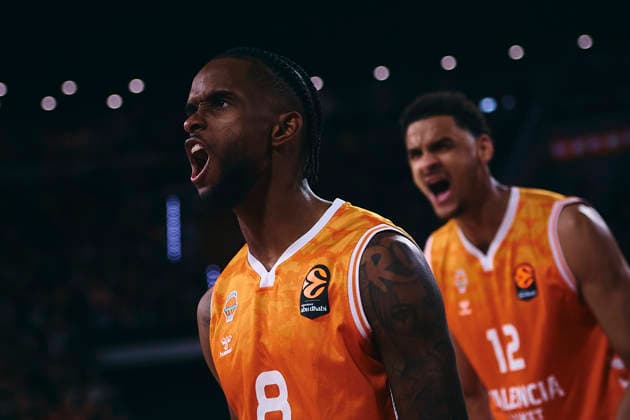 (260408) -- VALENCIA, April 8, 2026 -- Jean Montero (L) of Valencia celebrates during the Euroleague basketball match between Valencia and EA7 Emporio Armani Milan in Valencia, Spain, on April 7, 2026. (Photo by Pablo Morano Xinhua) (SP)SPAIN-VALENCIA-BASKETBALL-EUROLEAGUE-VALENCIA VS EA7 EMPORIO ARMANI MILAN ChengxMin 