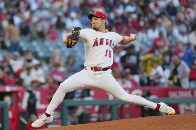 Sport Bilder des Tages #2 Baseball: Braves vs. Angels Los Angeles Angels starter Yusei Kikuchi pitches in a baseball game against the Atlanta Braves at Angel Stadium in Anaheim, California, on April 7, 2026.  A14AA0005443578P