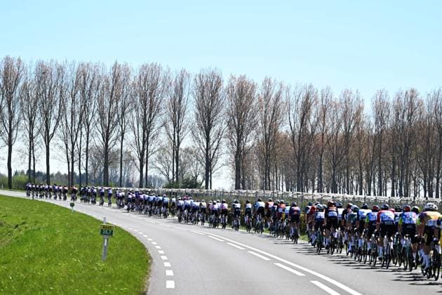 The pack of riders pictured in action during the men s race of the Scheldeprijs one day cycling event, 205,2km from Terneuzen, the Netherlands to Schoten, Belgium on Wednesday 08 April 2026. MAARTENxSTRAETEMANS  x170170490x