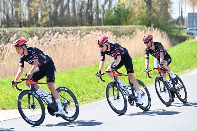 Scheldeprijs 2026 Cycling Race SCHOTEN, BELGIUM - APRIL 08 : Tudor Pro Cycling Team riders during the 114th edition of Scheldeprijs an UCI ProSeries 1.Pro one day cycling road race for Men Elite of 205 km with start in Terneuzen and finish in Schoten on April 8, 2026 in Schoten, Belgium, 08 04 2026 ( Motordriver Kenny Verfaillie - Schoten Belgium  Copyright: xVincentxKalutx