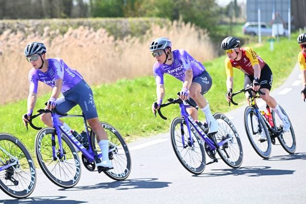 Scheldeprijs 2026 Cycling Race SCHOTEN, BELGIUM - APRIL 08 : Team Jayco Alula update riders during the 114th edition of Scheldeprijs an UCI ProSeries 1.Pro one day cycling road race for Men Elite of 205 km with start in Terneuzen and finish in Schoten on April 8, 2026 in Schoten, Belgium, 08 04 2026 ( Motordriver Kenny Verfaillie - Schoten Belgium  Copyright: xVincentxKalutx