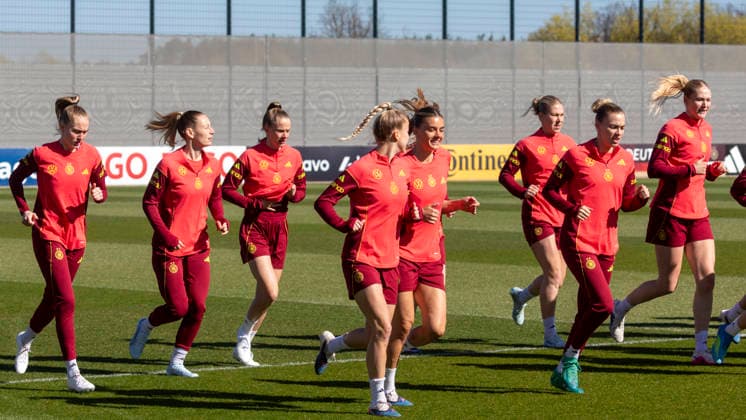 Report 08 04 2026 Training of the German womens national soccer team on the occasion of the World Cup qualifying matches against Austria at the adidas home ground in Herzogenaurach Warm-up Herzogenaurach Bavaria Germany