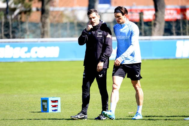 DEU, DFL, 2 FBL Hertha BSC, Training, 08 04 2026, Sportforum, Berlin, DEU, DFL, 2 FBL Hertha BSC, Training, im Bild Cheftrainer Stefan Leitl Hertha BSC Berlin , Fabian Reese Hertha BSC Berlin 11 DFL regulations prohibit any use of Photographs as image sequences and or quasi video nordphotoxGmbHx xEngler nph00076
