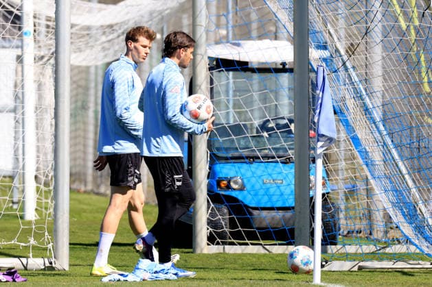 DEU, DFL, 2 FBL Hertha BSC, Training, 08 04 2026, Sportforum, Berlin, DEU, DFL, 2 FBL Hertha BSC, Training, im Bild Luca Schuler Hertha BSC Berlin 18 , Dawid Kownacki Hertha BSC Berlin 9 DFL regulations prohibit any use of Photographs as image sequences and or quasi video nordphotoxGmbHx xEngler nph00076