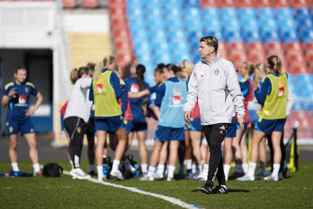 GÖTEBORG, SWEDEN 20260408 The womens national teams captain Tony Gustavsson during the national teams training at Ullevi in connection with the womens football team gathering in Gothenburg for the World Cup qualifiers GÖTEBORG SWEDEN x9200x  Copyright: xBjörnxLarssonxRosvall TTx TRÄNING DAMLANDSLAGET FOTBOLL