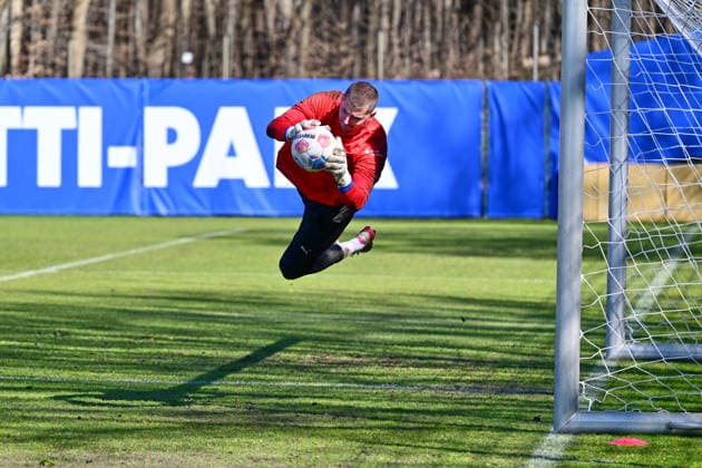 08 04 2026, Soccer, Men, 2 BL, Season 2025 2026, Training Holstein Kiel Goalkeeper Timon Weiner Kiel, Projensdorf Projensdorf, Training ground Schleswig Holstein Germany