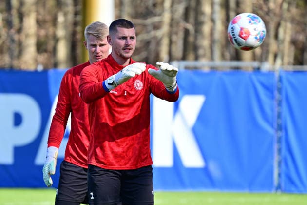 08 04 2026, Soccer, Men, 2 BL, Season 2025 2026, Training Holstein Kiel Goalkeeper Timon Weiner Kiel, Projensdorf Projensdorf, Training ground Schleswig Holstein Germany