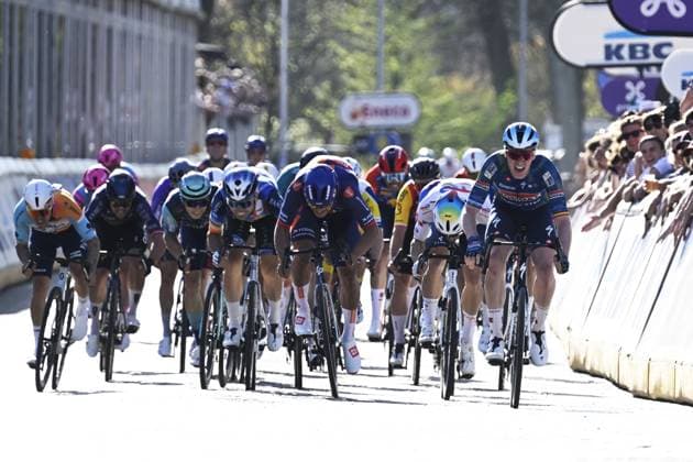 Czech Pavel Bittner of Team Picnic PostNL, French Emilien Jeanniere of Team TotalEnergies and Belgian Tim Merlier of Soudal Quick-Step sprint to the finish of the men s race of the Scheldeprijs one day cycling event, 205,2km from Terneuzen, the Netherlands to Schoten, Belgium on Wednesday 08 April 2026. TOM GOYVAERTS TomxGoyvaerts  x170206272x