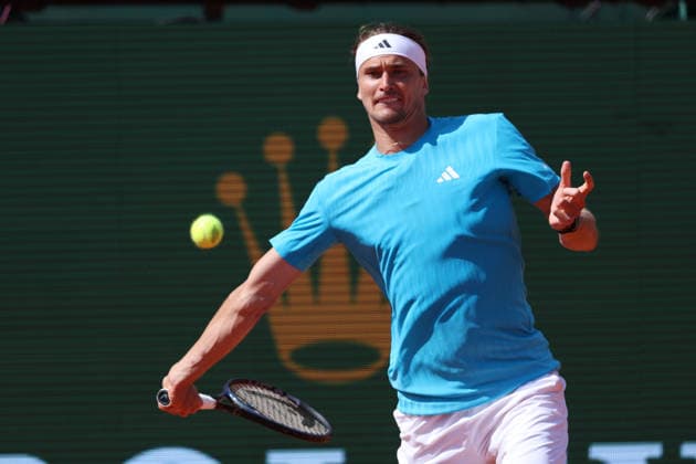 Rolex Monte-Carlo Masters - Day Four Alexander Zverev of Germany plays a forehand during his Round of 32 match against Cristian Garin of Chile day Four of the Rolex Monte-Carlo Masters at Monte-Carlo Country Club on April 8, 2025 in Monte-Carlo, Monaco. Monaco Monte-Carlo Country Club Monte_Carlo Monaco Copyright: xAllstarxPicturexLibraryxLtdx