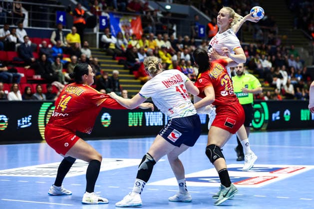 Handball, EHF EURO Cup Romania Norway Bucharest, Romania 20260408 Norway s Malin Larsen Aune before the handball match in the EHF Euro Cup between Romania and Norway at the Polyvalent Hall in Bucharest Photo Nikola Krstic NTB BucureÈ™ti Romania EDITORIAL USE ONLY RESTRICTED USE FOR BETTING COMPANIES  Copyright: xNikolaxKrsticx xNTBx