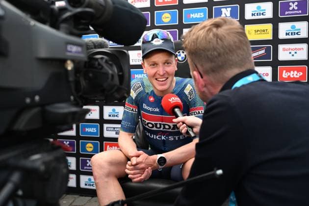 Belgian Tim Merlier of Soudal Quick-Step talks to the press after winning the men s race of the Scheldeprijs one day cycling event, 205,2km from Terneuzen, the Netherlands to Schoten, Belgium on Wednesday 08 April 2026. MAARTENxSTRAETEMANS  x170209550x
