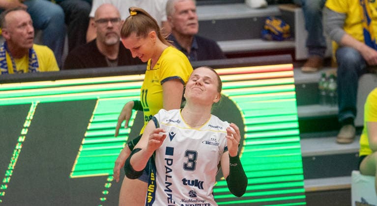 8 4 2026, Volleyball, Women, VBL, 1 VBL, 1 Volleyball Bundesliga, Season 2025 26, Playoffs, Semifinal, 2 Match, SSC Palmberg Schwerin VfB Suhl Lotto Thüringen, Florien Reesink SSC Palmberg Schwerin is disappointed Schwerin Palmberg Arena Mecklenburg Vorpommern Germany
