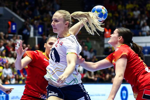 Handball, EHF EURO Cup Romania Norway Bucharest, Romania 20260408 Norway s Malin Larsen Aune before the handball match in the EHF Euro Cup between Romania and Norway at the Polyvalent Hall in Bucharest Photo Nikola Krstic NTB BucureÈ™ti Romania EDITORIAL USE ONLY RESTRICTED USE FOR BETTING COMPANIES  Copyright: xNikolaxKrsticx xNTBx