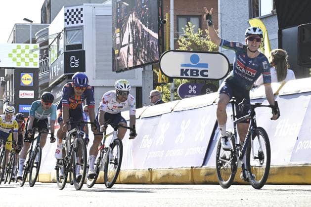 Belgian Tim Merlier of Soudal Quick-Step wins the sprint ahead of Czech Pavel Bittner of Team Picnic PostNL and French Emilien Jeanniere of Team TotalEnergies in the men s race of the Scheldeprijs one day cycling event, 205,2km from Terneuzen, the Netherlands to Schoten, Belgium on Wednesday 08 April 2026. TOM GOYVAERTS TomxGoyvaerts  x170209773x