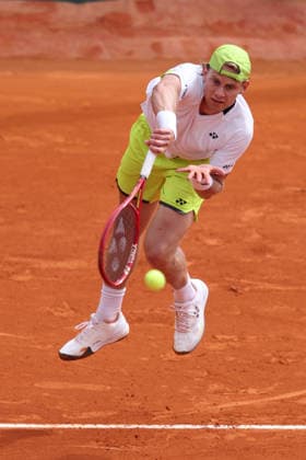 Rolex Monte-Carlo Masters - Day Four Zizou Bergs of Belgium serves during his Round of 32 match against Andrey Rublev of Russia on day Four of the Rolex Monte-Carlo Masters at Monte-Carlo Country Club on April 8, 2025 in Monte-Carlo, Monaco. Monaco Monte-Carlo Country Club Monte_Carlo Monaco Copyright: xAllstarxPicturexLibraryxLtdx