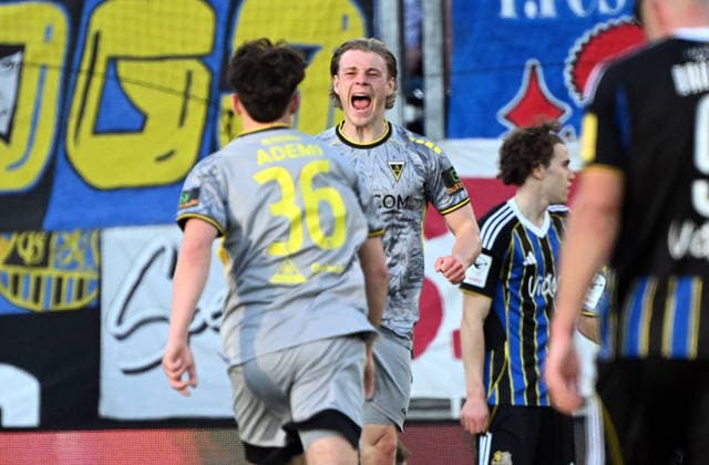 08.04.2026, xjhx, Fussball 3.Liga, 1.FC Saarbruecken - Alemannia Aachen v.l. Jonas Oehmichen (Alemannia Aachen) Goal scored, erzielt das Tor zum 0:1 (DFL DFB REGULATIONS PROHIBIT ANY USE OF PHOTOGRAPHS as IMAGE SEQUENCES and or QUASI-VIDEO) Saarbruecken *** 08 04 2026, xjhx, Fußball 3 Liga, 1 FC Saarbruecken Alemannia Aachen v l Jonas Oehmichen Alemannia Aachen Goal scored, erzielt das Tor zum 0 1 DFL DFB REGULATIONS PROHIBIT ANY USE OF PHOTOGRAPHS as IMAGE SEQUENCES and or QUASI VIDEO Saarbruecken